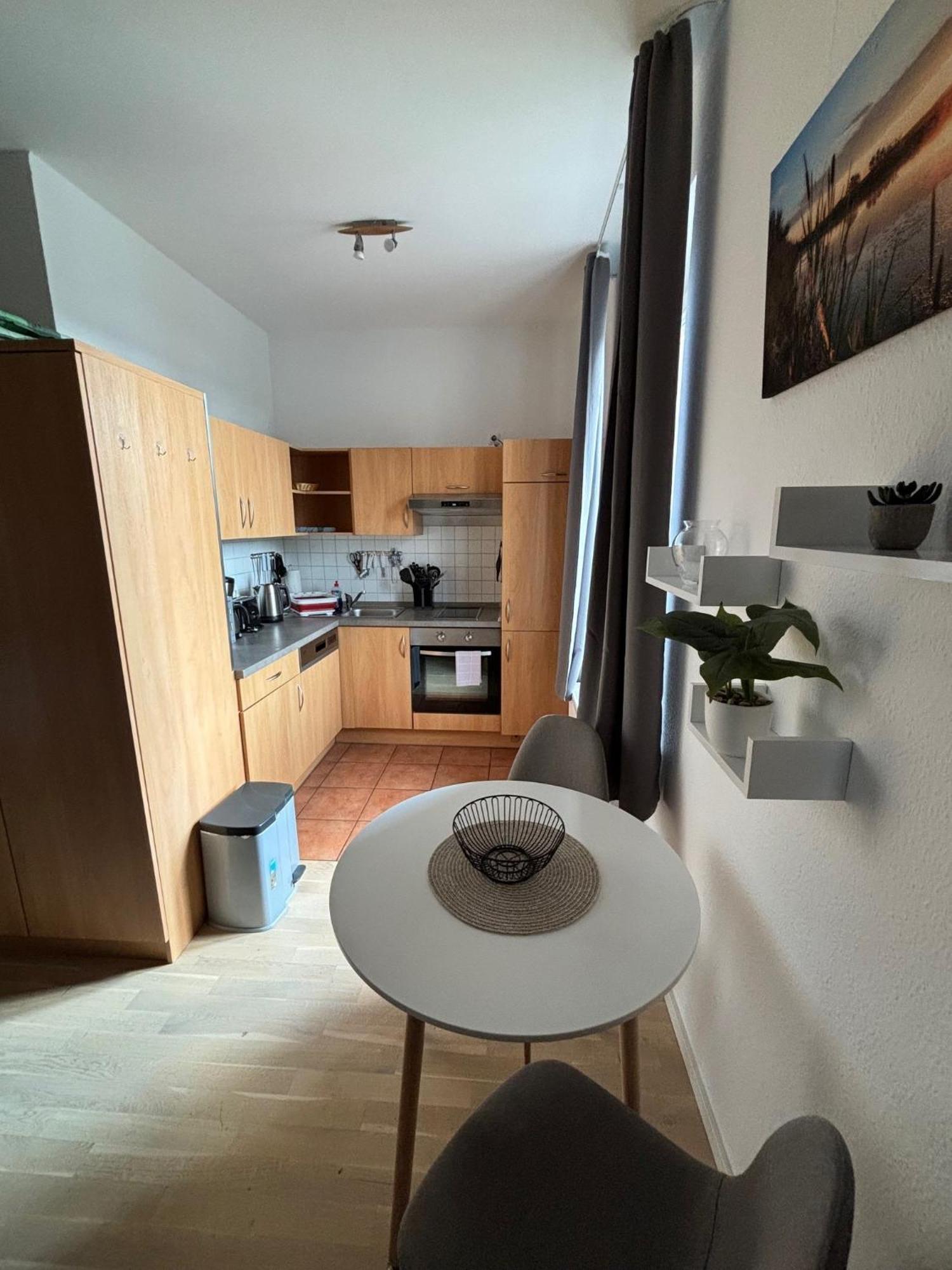 Einraumapartment Im Erdgeschoss Mit Seeblick 라인스베르크 외부 사진